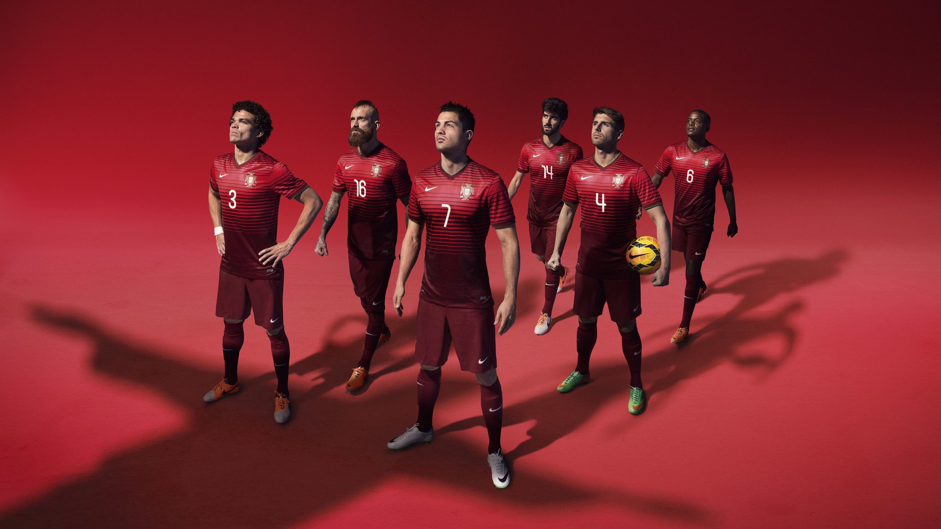 决赛表现回顾：贾瓦迪全力以赴，贾维斯·瓦纳多