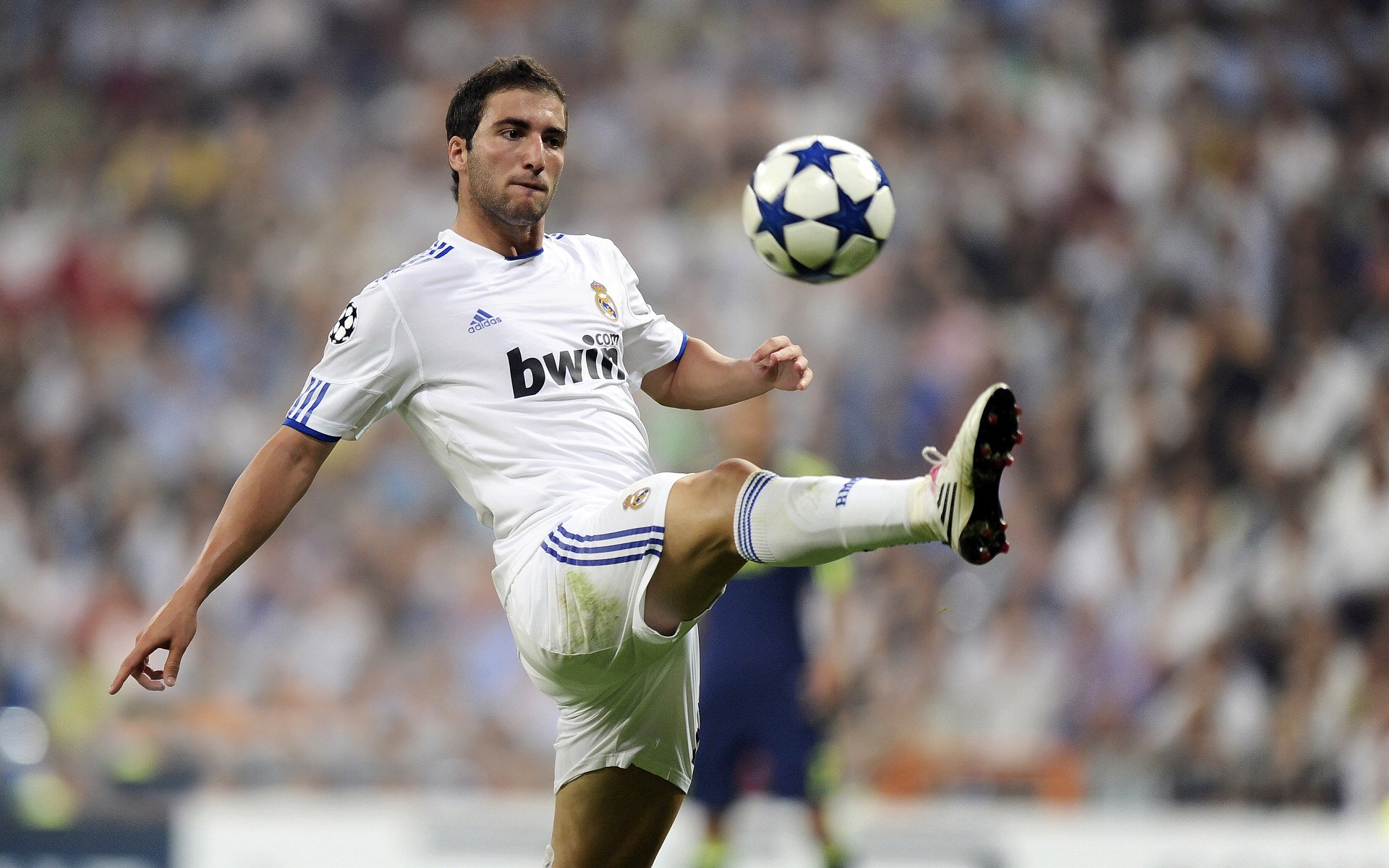 曼联弃将拉什福德安东尼闪耀西甲。,曼联球员拉什福德